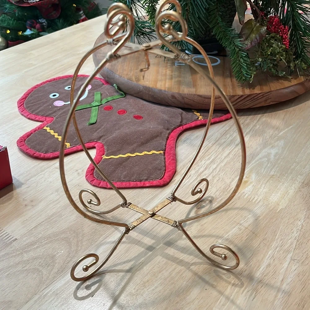 Pier 1 Imports Ornament Holder.